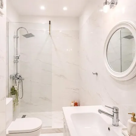 Cozy Deluxe In Centre Apartment Serres